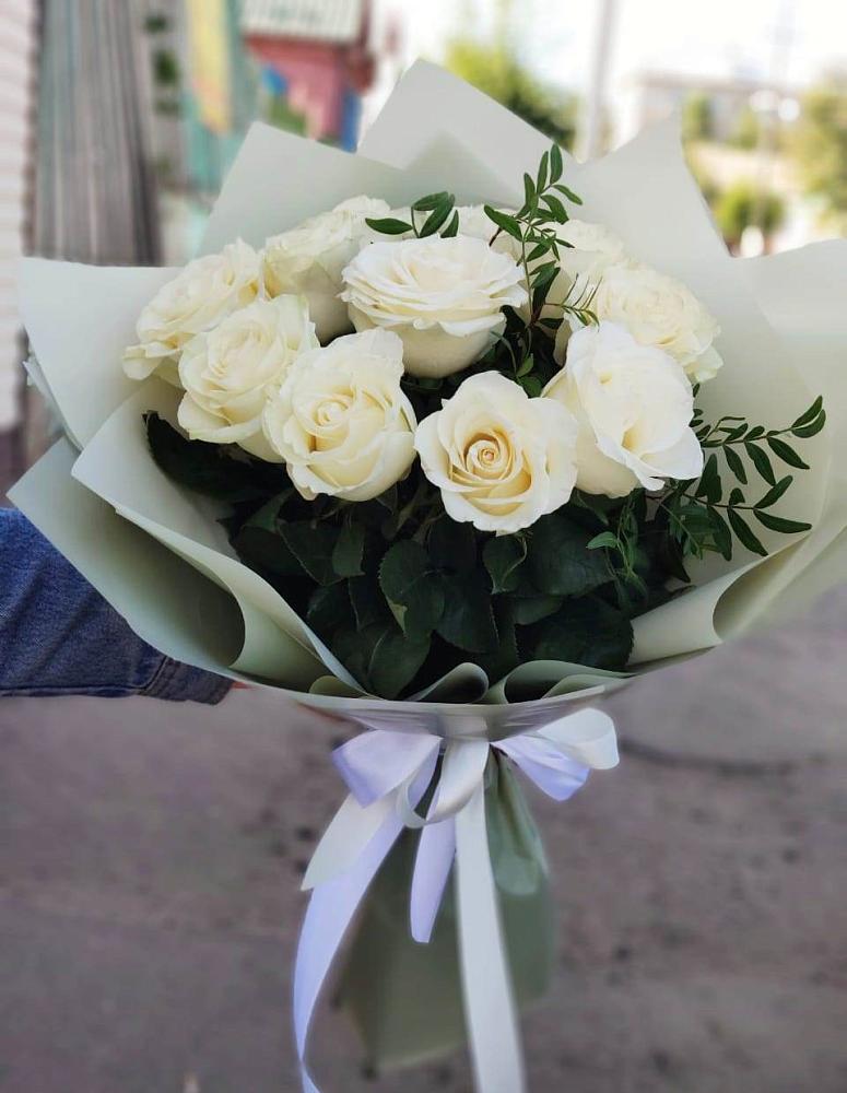 Букет Белые розы Проуд в Удобной Краснодарский край