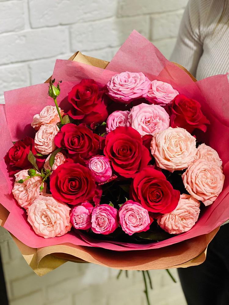 Букет цветов из: Розы в Удобной Краснодарский край