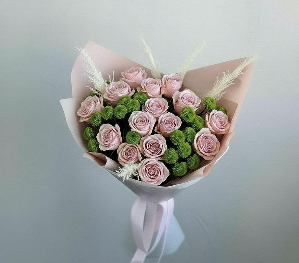 Букет цветов из: Розы и Хризантемы в Удобной Краснодарский край