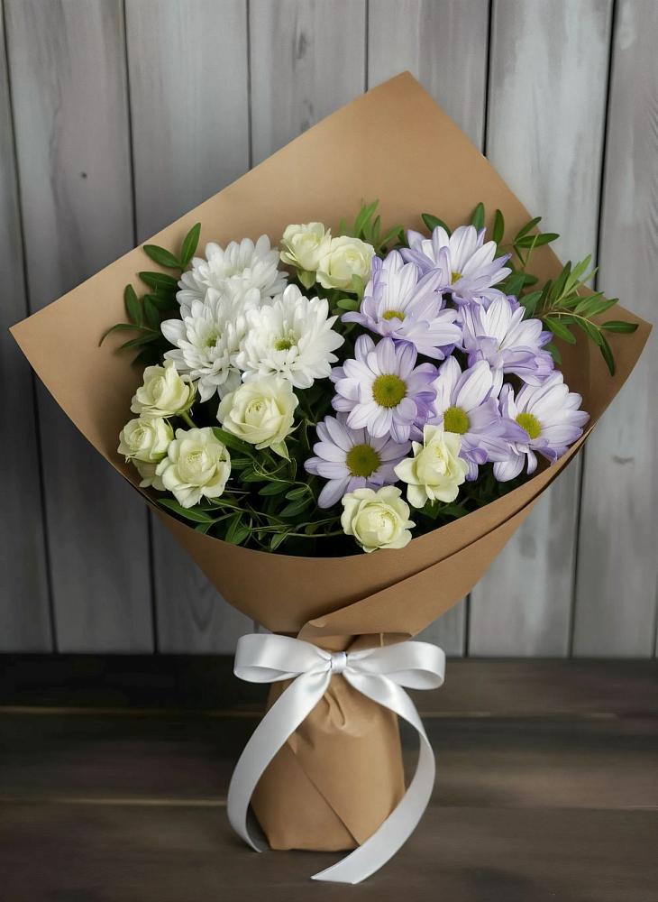 Букет цветов из: Хризантемы и Розы в Удобной Краснодарский край
